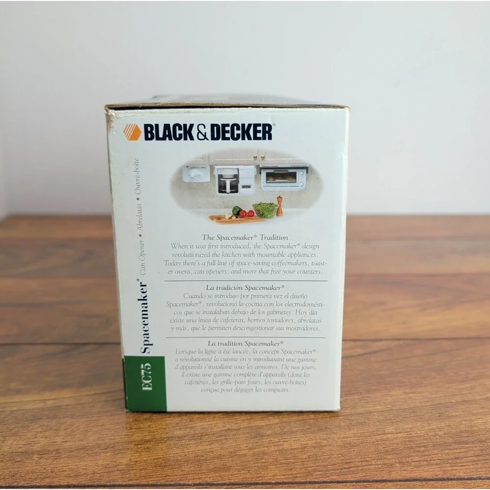 Black & Decker SpaceMaker Under Cabinet Auto Can Opener EC75 White Open Box NEW!